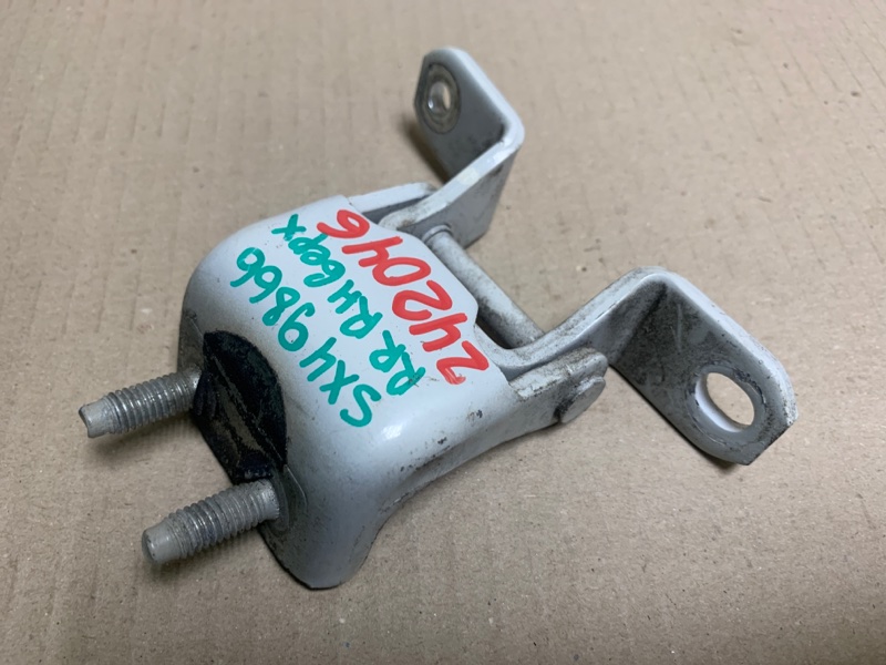 Петля двери верхняя задняя правая SX4 06-13 2008 Седан 2.0 J20A