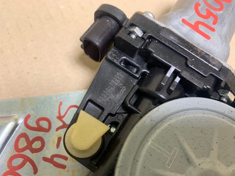 Стеклоподъемник задний правый SX4 06-13 2008 Седан 2.0 J20A