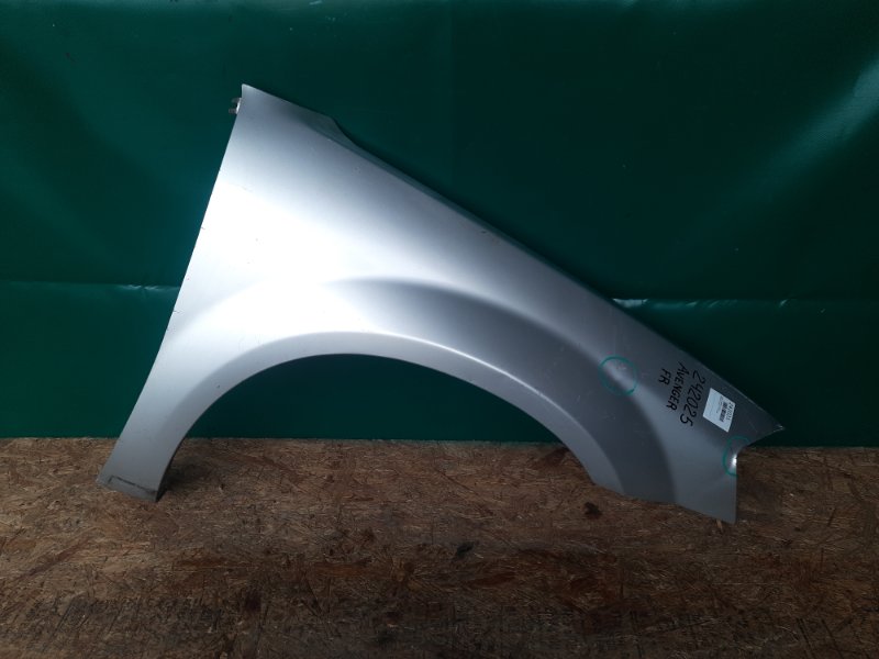 Крыло переднее правое AVENGER 07-14 Седан