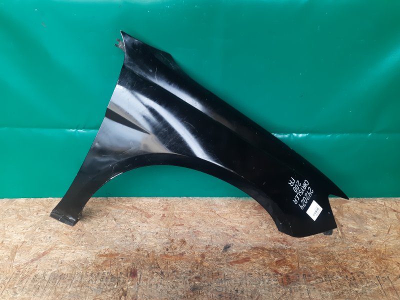 Крыло переднее правое CHRYSLER 200 10-14