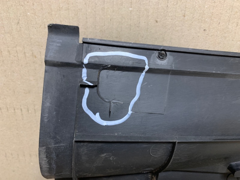 Пластик под лобовое стекло / Жабо правый QX56 / TITAN / ARMADA 04-16 2006 Внедорожник VK56DE