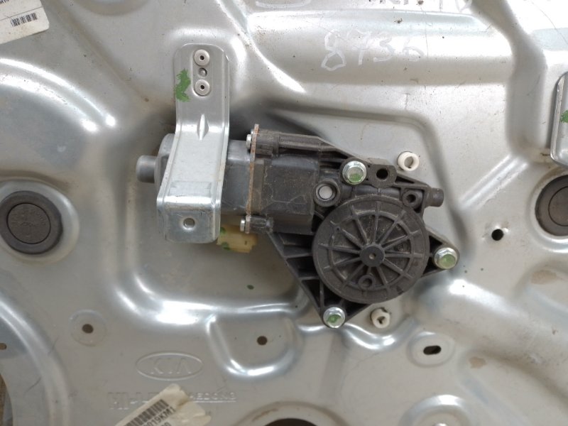 Стеклоподъемник передний правый KIA SORENTO XM 09-14 XM 2.4 G4KJ