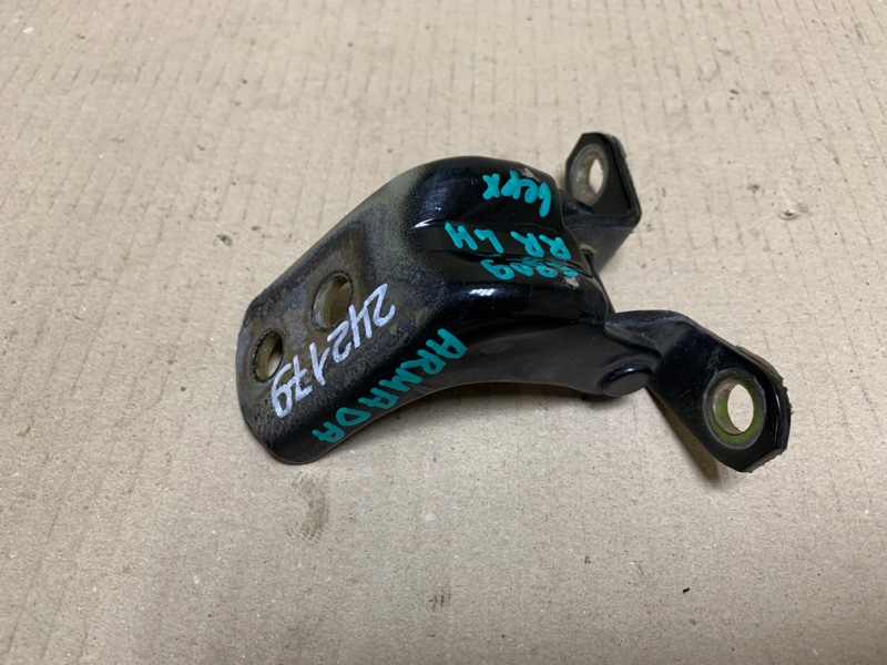 Петля двери верхняя задняя левая QX56 / TITAN / ARMADA 04-16 2006 Внедорожник VK56DE Петля двери верхняя задняя левая QX56 / TITAN / ARMADA 04-16 2006 Внедорожник VK56DE