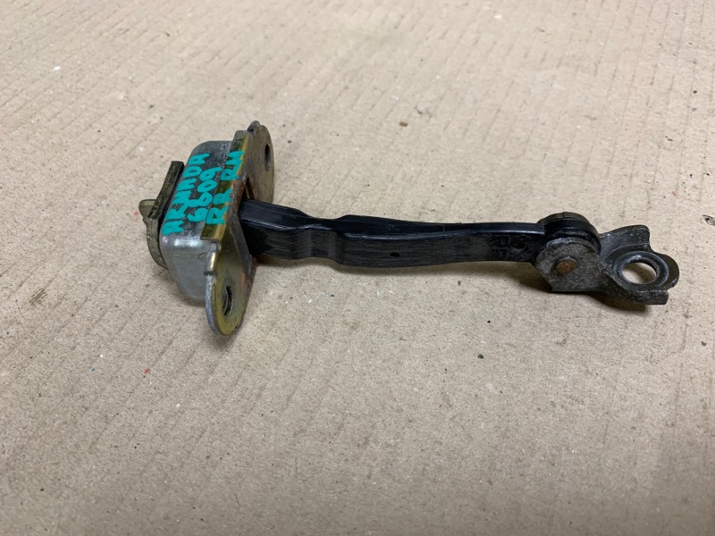 Ограничитель двери задний правый QX56 / TITAN / ARMADA 04-16 2006 Внедорожник VK56DE