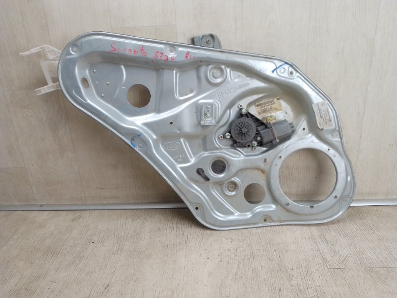 Стеклоподъемник задний левый KIA SORENTO XM 09-14 2012 XM 2.4 G4KJ 83401-2P000 Б/У