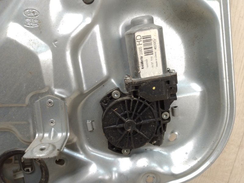 Стеклоподъемник задний левый HYUNDAI ELANTRA HD 06-11 HD 2.0 G4GC