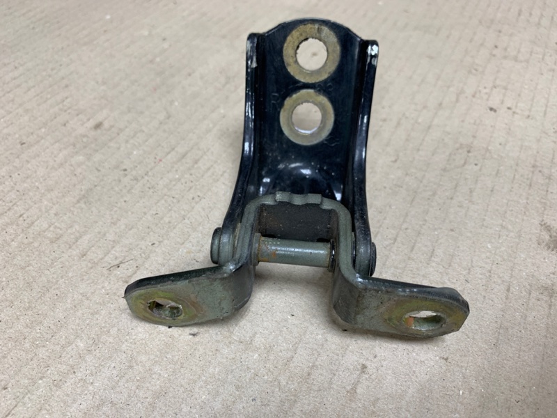 Петля двери верхняя задняя правая INFINITI QX56 / TITAN / ARMADA 04-16 Внедорожник VK56DE Петля двери верхняя задняя правая INFINITI QX56 / TITAN / ARMADA 04-16 Внедорожник VK56DE