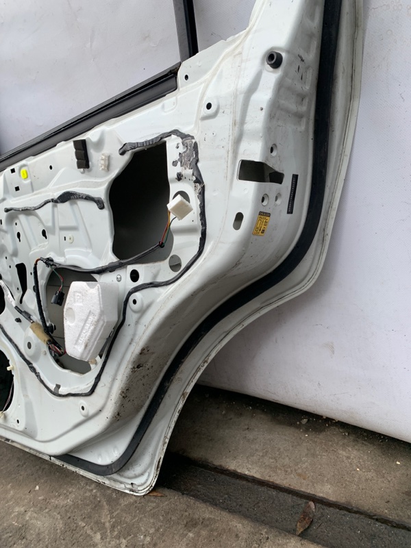 Дверь задняя правая SX4 06-13 2008 Седан 2.0 J20A