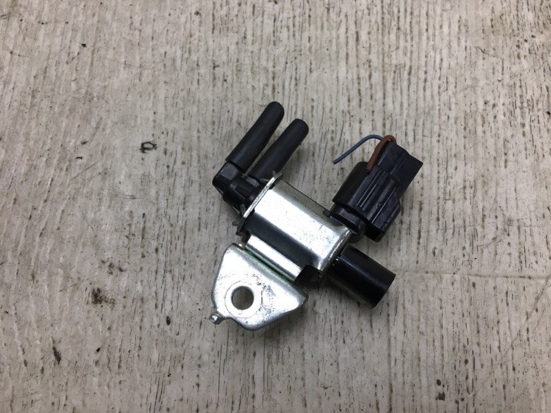 Клапан электромагнитный (вакуумный) NISSAN PATHFINDER R52 12-21 2014 R52 3.5 VQ35DE 14955-8J10A Б/У