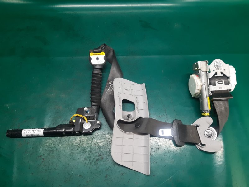 Ремень безопасности правый SONATA YF 10-14 2013 Седан 2.4 G4KK Ремень безопасности правый SONATA YF 10-14 2013 Седан 2.4 G4KK