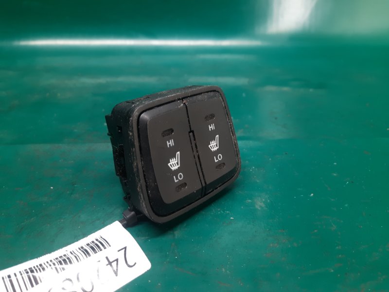 Кнопка обогрева сидений HYUNDAI SONATA YF 10-14 Седан 2.4 G4KK