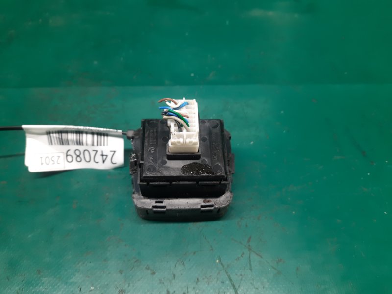 Кнопка обогрева сидений SONATA YF 10-14 2013 Седан 2.4 G4KK