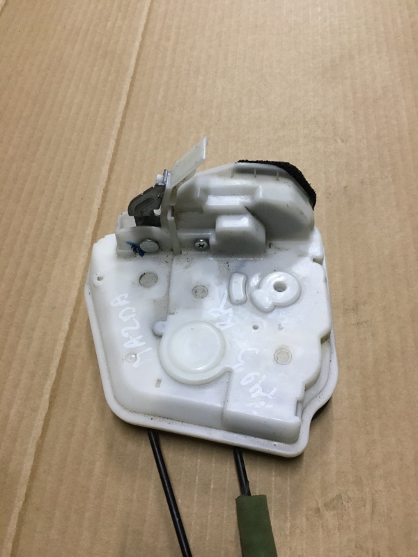 Замок двери задний правый 3 BM 13-19 2017 BM 2.0 PE-VPS