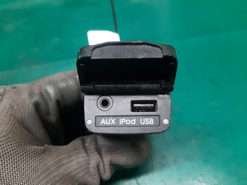 USB адаптер HYUNDAI SONATA YF 10-14 2013 Седан 2.4 G4KK 96120-3S500 Б/У