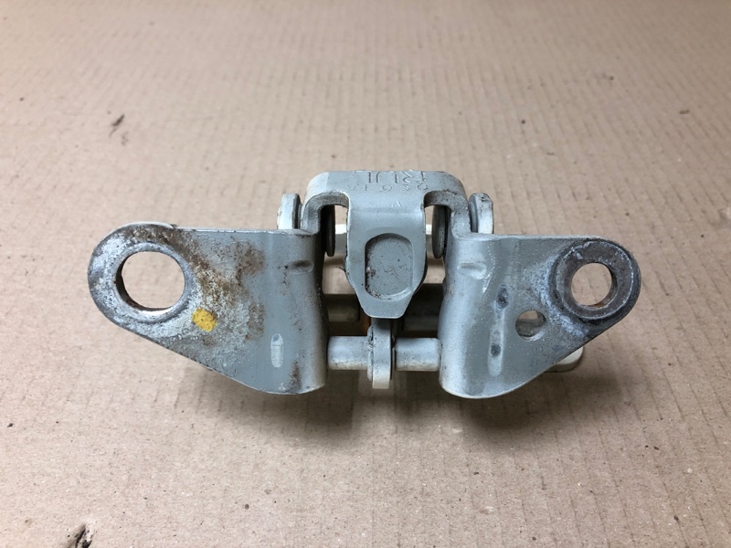 Петля двери верхняя задняя левая CHRYSLER 300 04-10 Седан 3.5 EGG