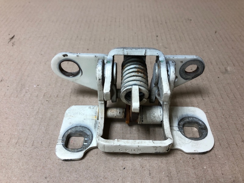 Петля двери верхняя задняя правая CHRYSLER 300 04-10 Седан 3.5 EGG