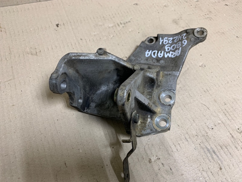 Кронштейн генератора QX56 / TITAN / ARMADA 04-16 2006 Внедорожник VK56DE