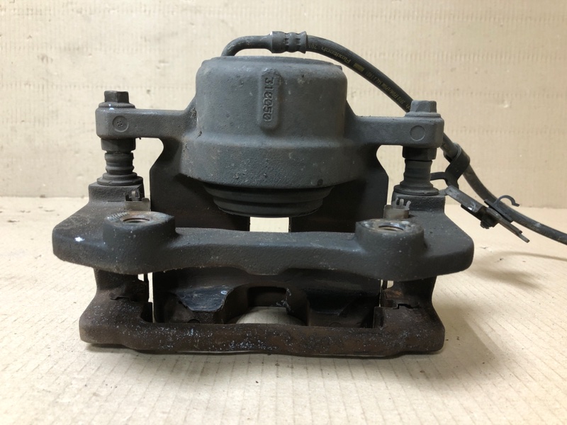 Суппорт тормозной передний левый CHRYSLER 300 04-10 Седан 3.5 EGG