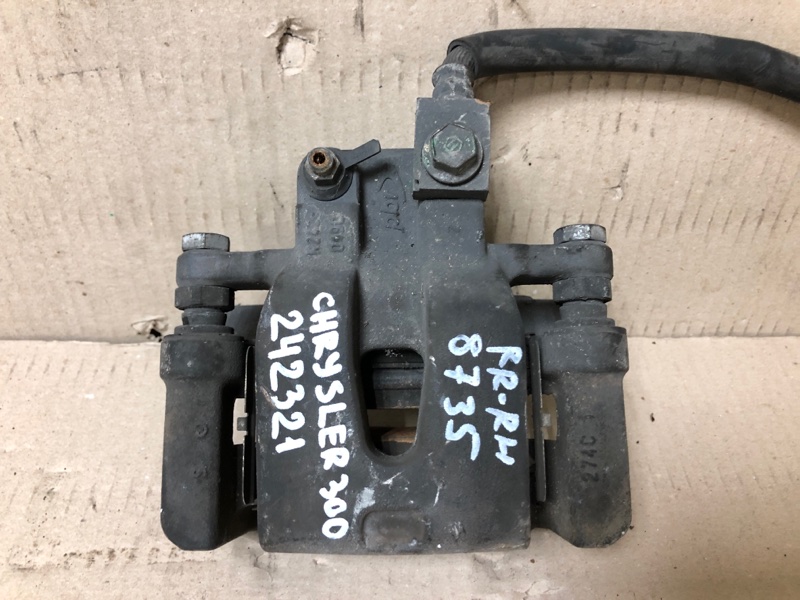 Запчасть суппорт тормозной задний правый CHRYSLER 300 04-10 2008 Седан 3.5 EGG 5142562AA Б/У Суппорт тормозной задний правый CHRYSLER 300 04-10 2008 Седан 3.5 EGG 5142562AA Б/У