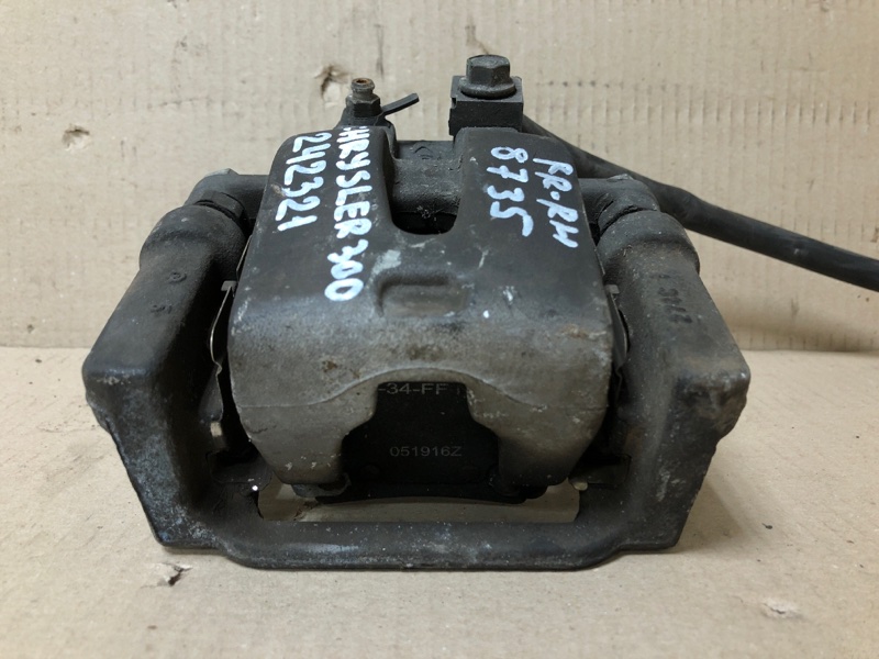 Суппорт тормозной задний правый 300 04-10 2008 Седан 3.5 EGG Суппорт тормозной задний правый 300 04-10 2008 Седан 3.5 EGG