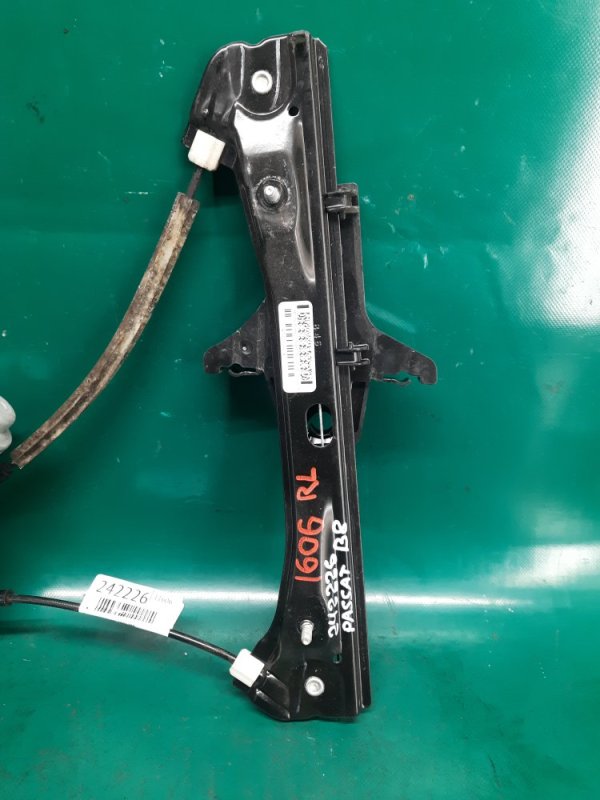 Стеклоподъемник задний левый PASSAT B8 14- 2016 Седан 1.8 CPRA Стеклоподъемник задний левый PASSAT B8 14- 2016 Седан 1.8 CPRA