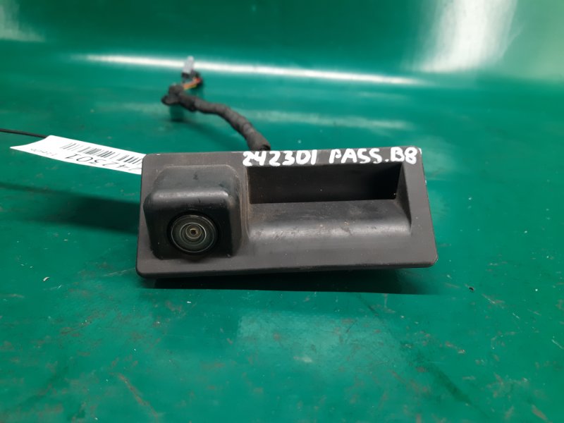 Камера заднего вида VOLKSWAGEN PASSAT B8 14- 2016 Седан 1.8 CPRA 561 827 566 D Б/У