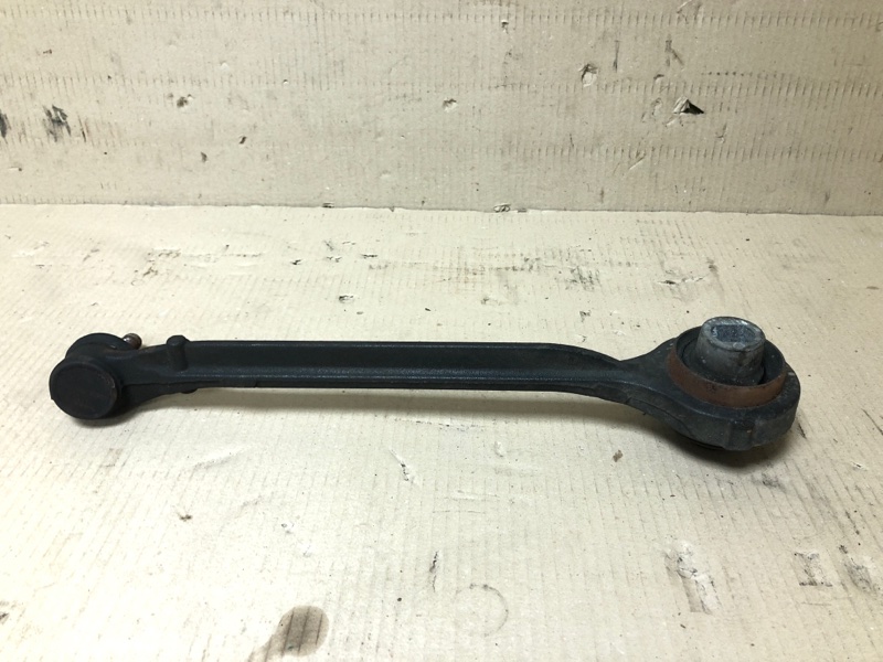 Рычаг передней подвески нижний передний правый 300 04-10 2008 Седан 3.5 EGG Рычаг передней подвески нижний передний правый 300 04-10 2008 Седан 3.5 EGG