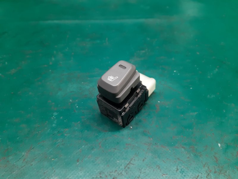 Кнопка обогрева сидений задняя левая HYUNDAI SONATA YF 10-14 2013 Седан 2.4 G4KK 93752-3S100RAS Б/У