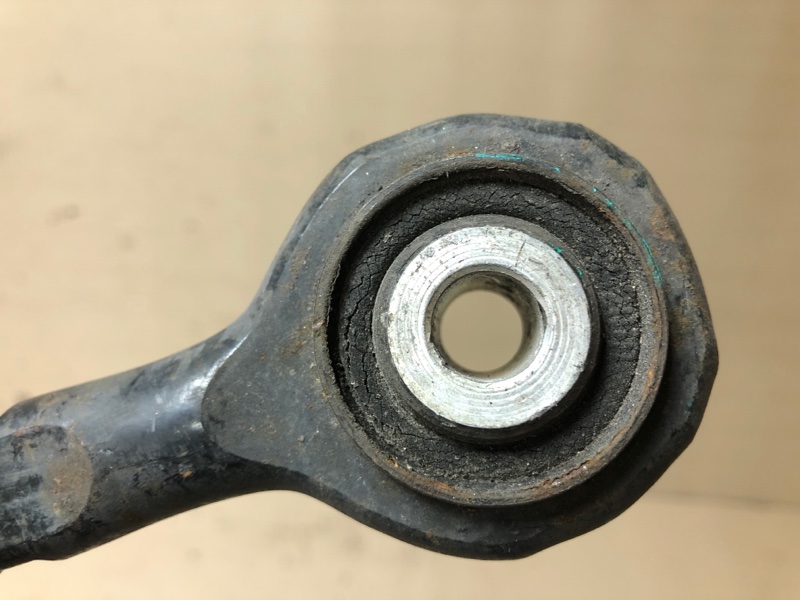 Рычаг задней подвески поперечный правый CHRYSLER 300 04-10 Седан 3.5 EGG