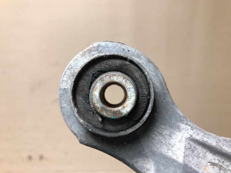 Рычаг задней подвески поперечный верхний левый CHRYSLER 300 04-10 Седан 3.5 EGG