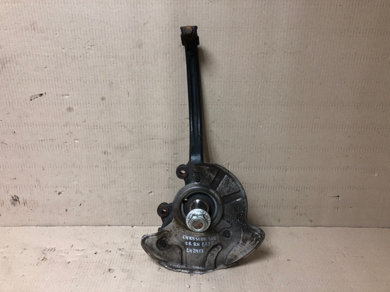 Кулак поворотный передний правый CHRYSLER 300 04-10 2008 Седан 3.5 EGG 4782740AB Б/У