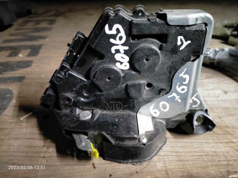 Замок двери передний левый LEXUS GS350 GS300 05-11 69040-30A40 Б/У