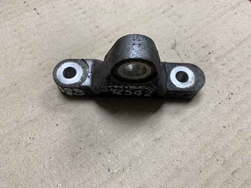 Кронштейн компрессора кондиционера TRIBECA B9 05-07 2006 Внедорожник 3.0 EZ30