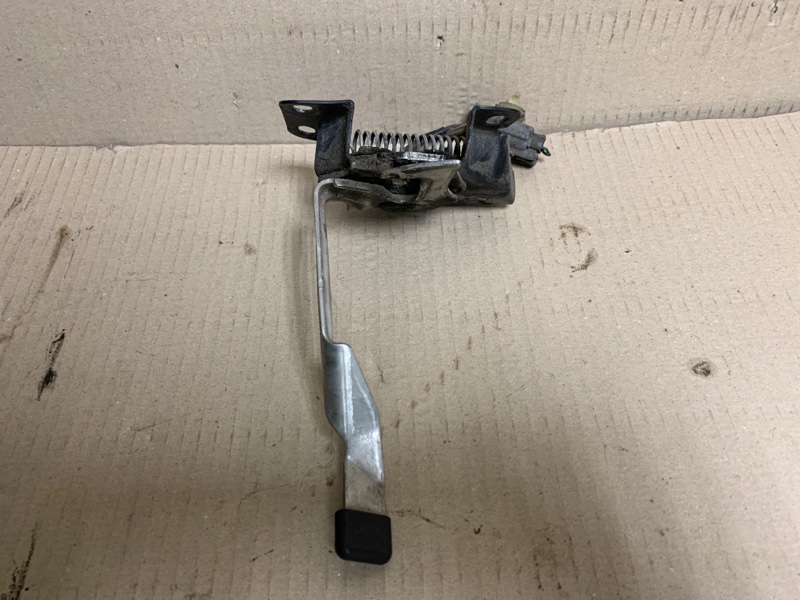 Замок капота TRIBECA B9 05-07 2006 Внедорожник 3.0 EZ30