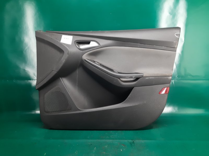 Карта двери передняя правая FORD FOCUS 10-18 2014 Седан 2.0 XQDA DM5Z-5423942-BF Б/У