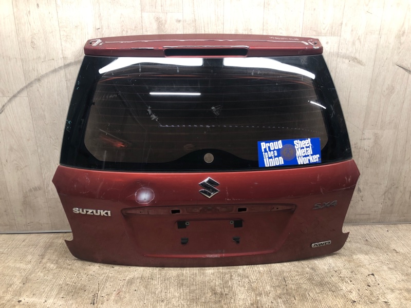 Крышка багажника SUZUKI SX4 06-13 69100-81810 Б/У