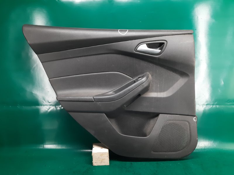 Карта двери задняя левая FORD FOCUS 10-18 2014 Седан 2.0 XQDA DM5Z-5427407-CD Б/У