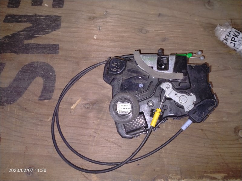 Замок двери передний правый AURIS 06-12 Замок двери передний правый AURIS 06-12