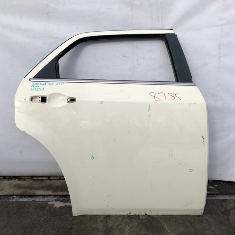 Дверь задняя правая CHRYSLER 300 04-10 2008 Седан 3.5 EGG 5134176AN Б/У