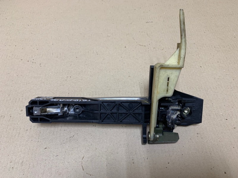 Ручка двери наружная задняя левая TRIBECA B9 05-07 2006 Внедорожник 3.0 EZ30