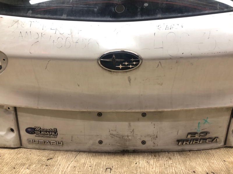 Крышка багажника TRIBECA B9 05-07