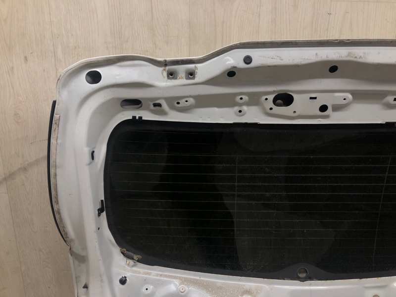 Крышка багажника TRIBECA B9 05-07