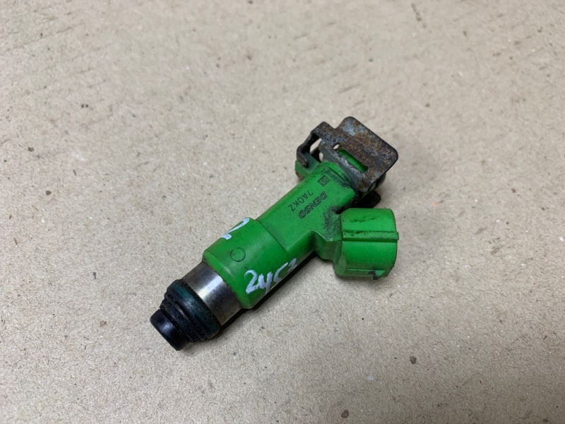 Форсунка топливная G25/G35/G37/Q40 06-14 2008 Седан 3.5 VQ35HR