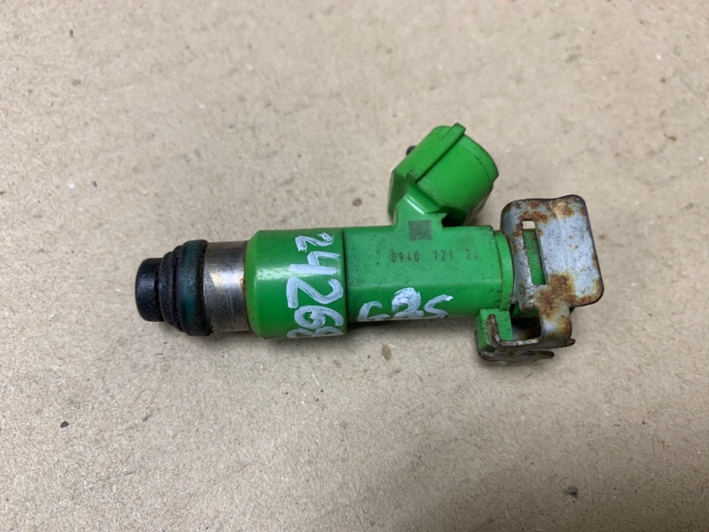 Форсунка топливная G25/G35/G37/Q40 06-14 2008 Седан 3.5 VQ35HR