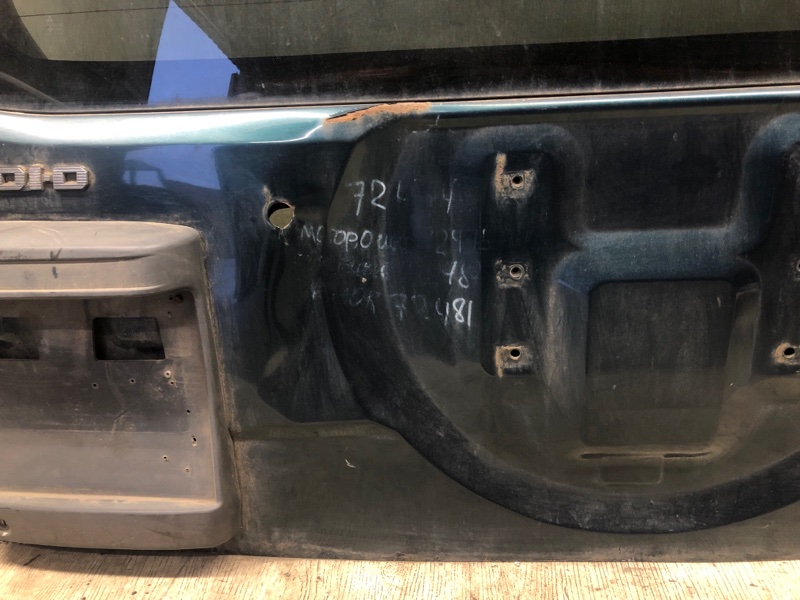 Крышка багажника MITSUBISHI PAJERO 99-06