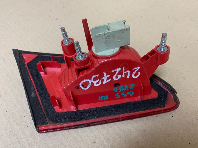 Фонарь внутренний задний правый G25/G35/G37/Q40 06-14 2008 Седан 3.5 VQ35HR