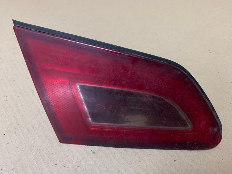 Фонарь внутренний задний левый INFINITI G25/G35/G37/Q40 06-14 2008 Седан 3.5 VQ35HR 26545-JK60A Б/У