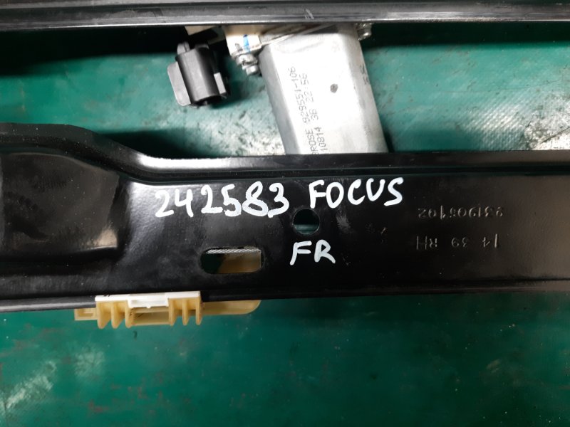 Стеклоподъемник передний правый FOCUS 10-18 2014 Седан 2.0 XQDA