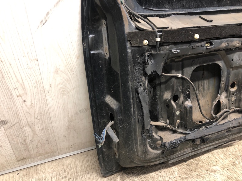 Крышка багажника PAJERO 99-06