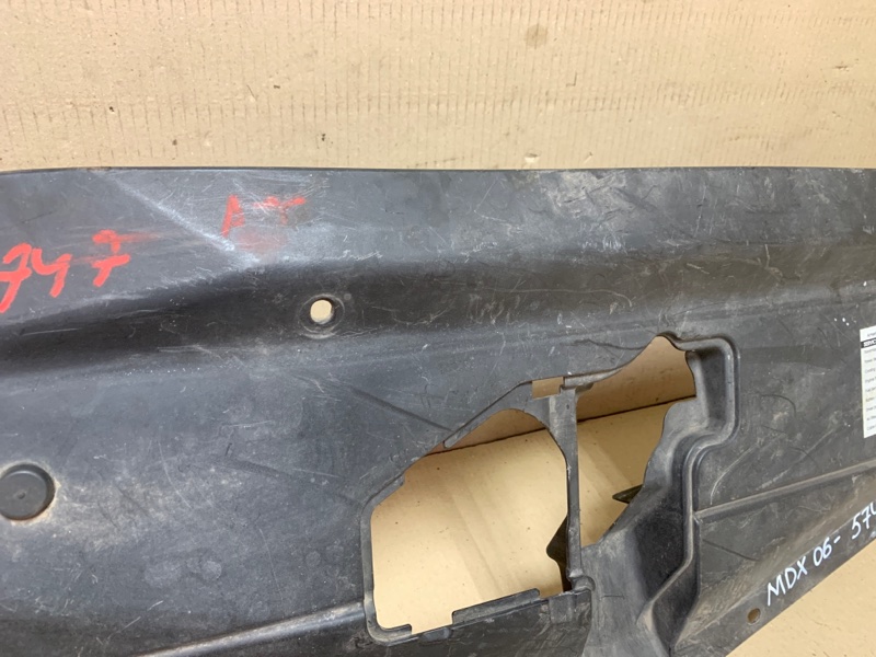 Накладка замка капота MDX (YD2) 06-13 2008 Внедорожник 3.7 J37A1